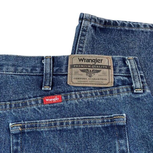 Wrangler Jeans Men’s Size 40x32 Regular Fit Western Style Denim Rancher Cowboy - Picture 3 of 9